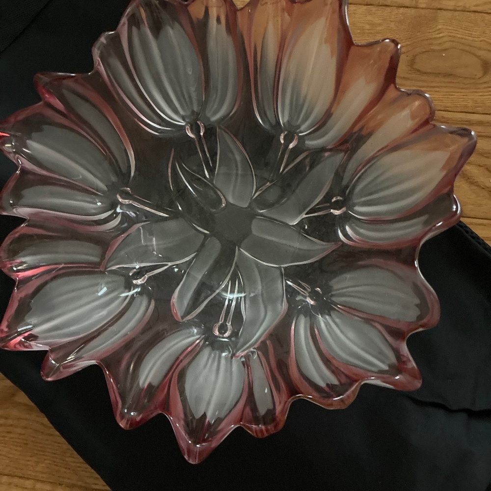 Mikasa large Waltherglas pink frosted tulip bowl